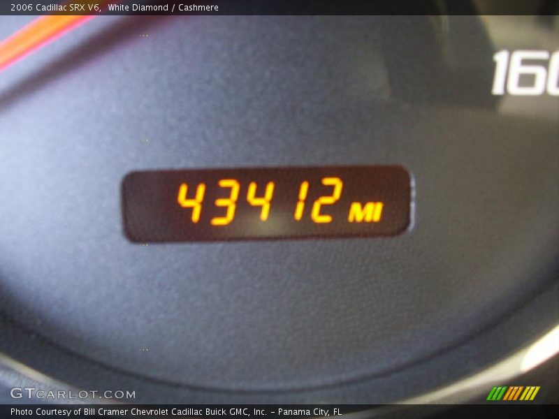 White Diamond / Cashmere 2006 Cadillac SRX V6