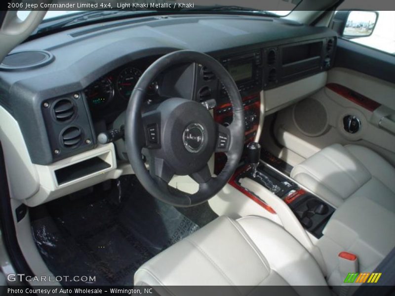 Light Khaki Metallic / Khaki 2006 Jeep Commander Limited 4x4
