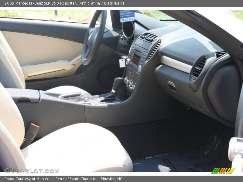 Arctic White / Black/Beige 2009 Mercedes-Benz SLK 350 Roadster