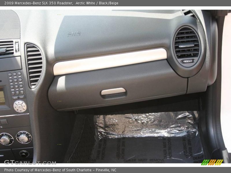 Arctic White / Black/Beige 2009 Mercedes-Benz SLK 350 Roadster