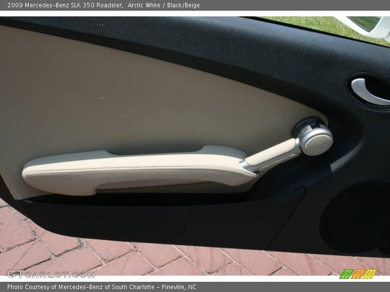 Arctic White / Black/Beige 2009 Mercedes-Benz SLK 350 Roadster