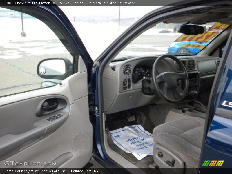 Indigo Blue Metallic / Medium Pewter 2004 Chevrolet TrailBlazer EXT LS 4x4