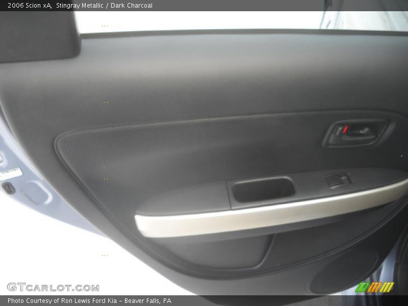 Stingray Metallic / Dark Charcoal 2006 Scion xA