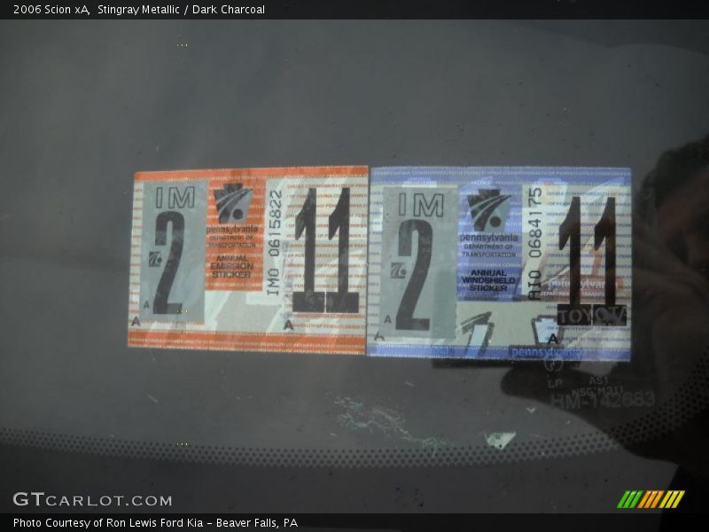 Stingray Metallic / Dark Charcoal 2006 Scion xA