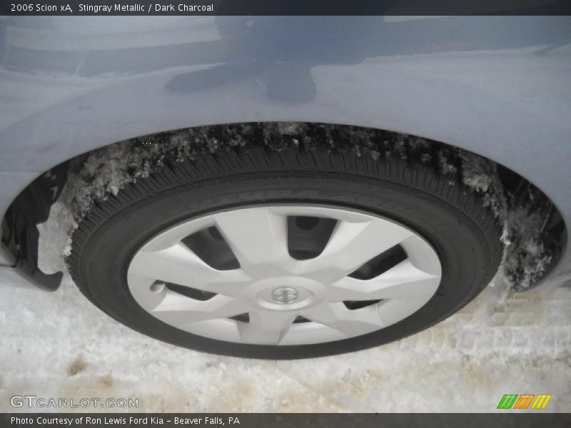 Stingray Metallic / Dark Charcoal 2006 Scion xA