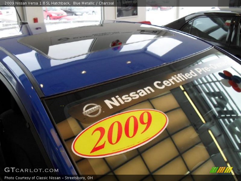 Blue Metallic / Charcoal 2009 Nissan Versa 1.8 SL Hatchback