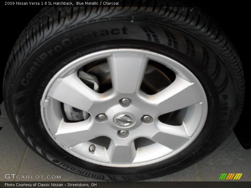 Blue Metallic / Charcoal 2009 Nissan Versa 1.8 SL Hatchback