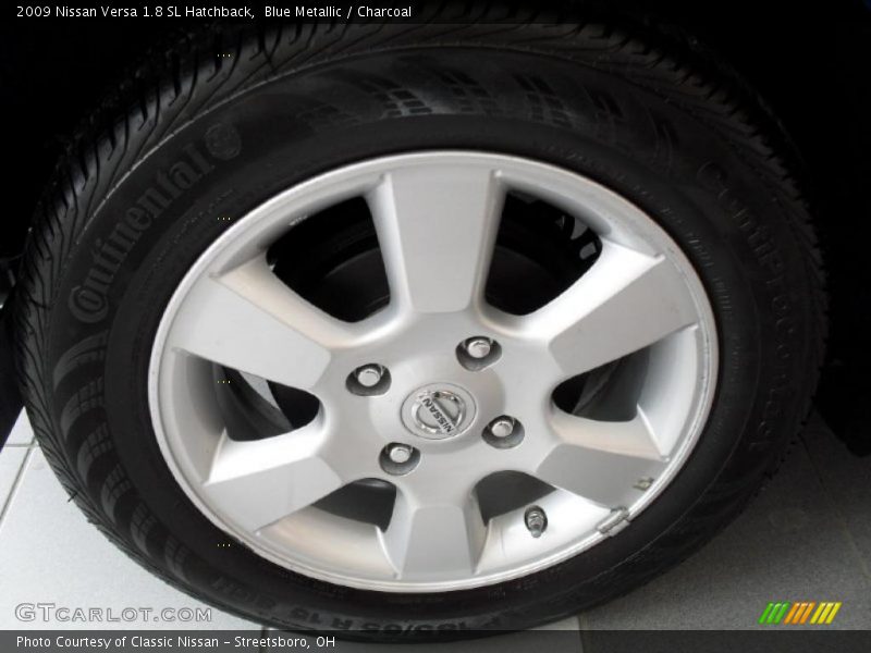 Blue Metallic / Charcoal 2009 Nissan Versa 1.8 SL Hatchback