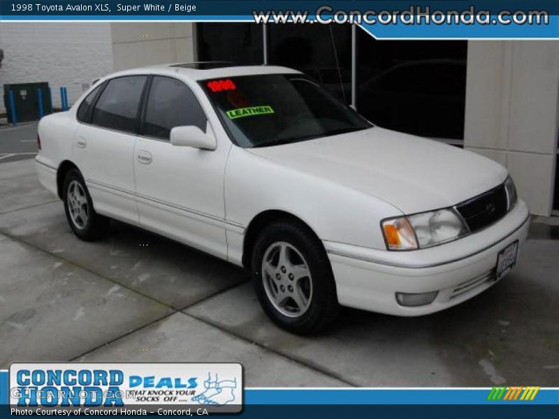 Super White / Beige 1998 Toyota Avalon XLS