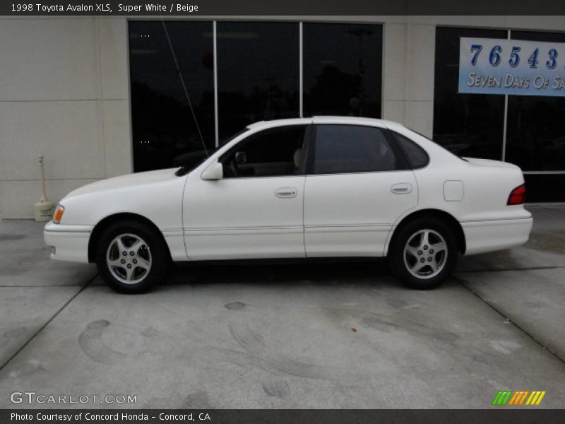 Super White / Beige 1998 Toyota Avalon XLS