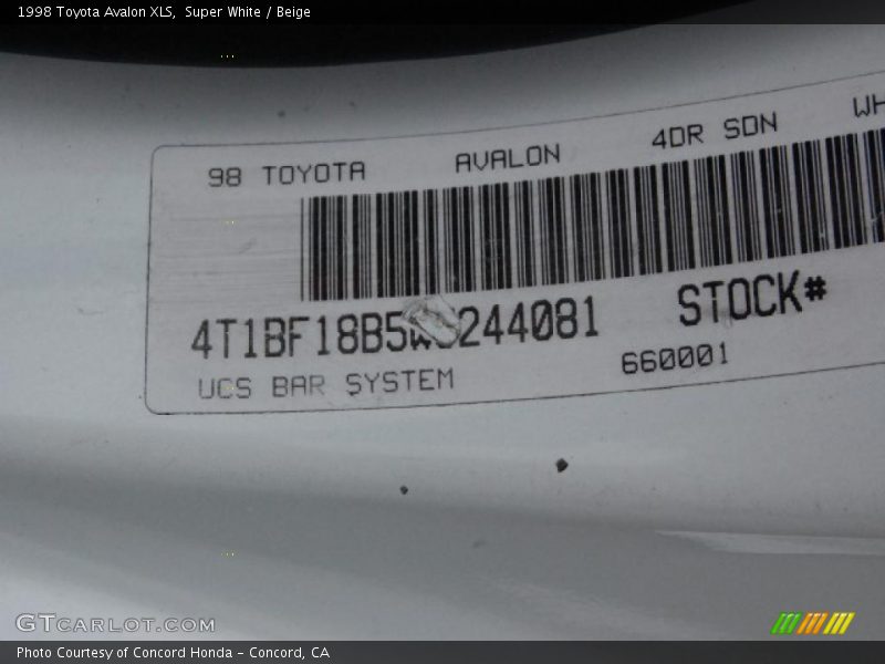 Super White / Beige 1998 Toyota Avalon XLS