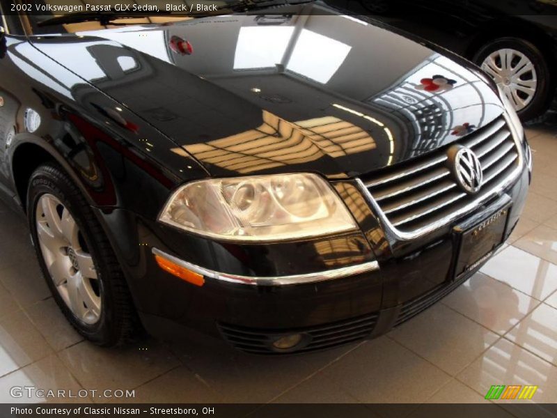 Black / Black 2002 Volkswagen Passat GLX Sedan