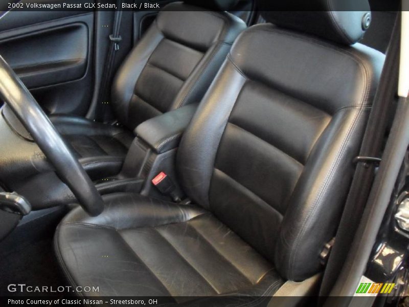 Black / Black 2002 Volkswagen Passat GLX Sedan