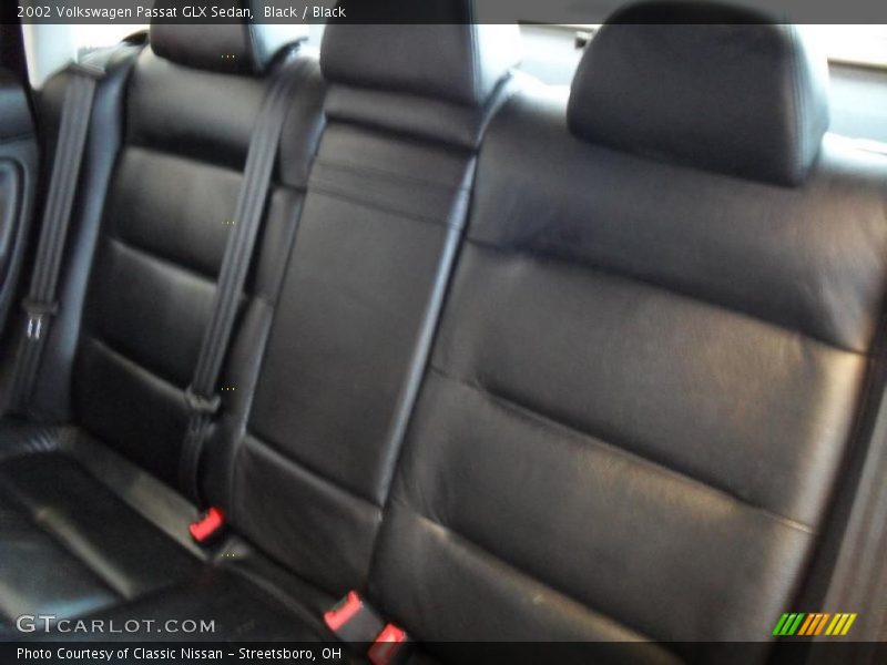 Black / Black 2002 Volkswagen Passat GLX Sedan