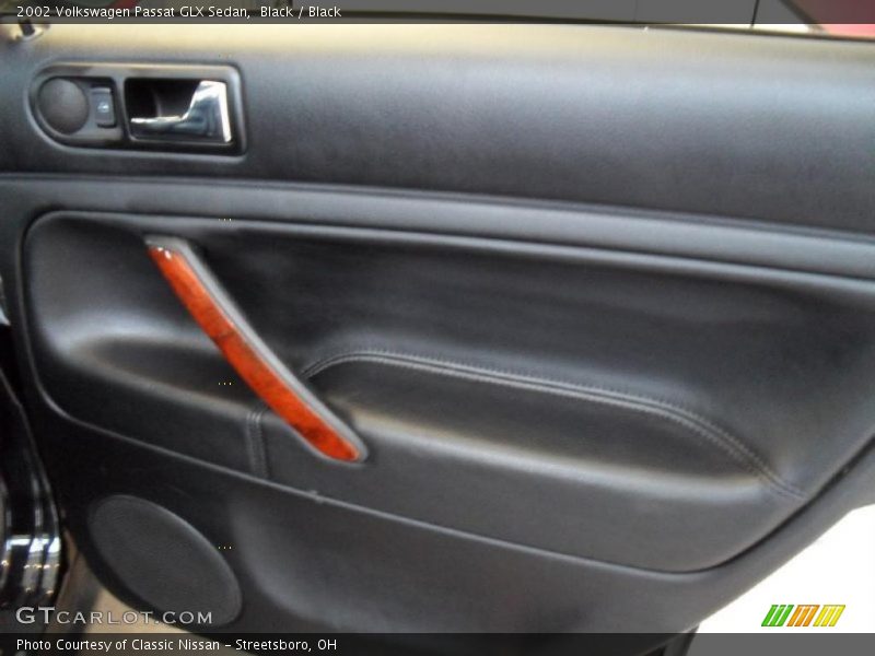 Black / Black 2002 Volkswagen Passat GLX Sedan