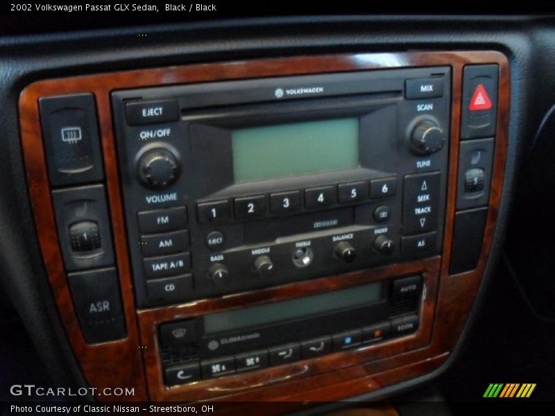 Black / Black 2002 Volkswagen Passat GLX Sedan