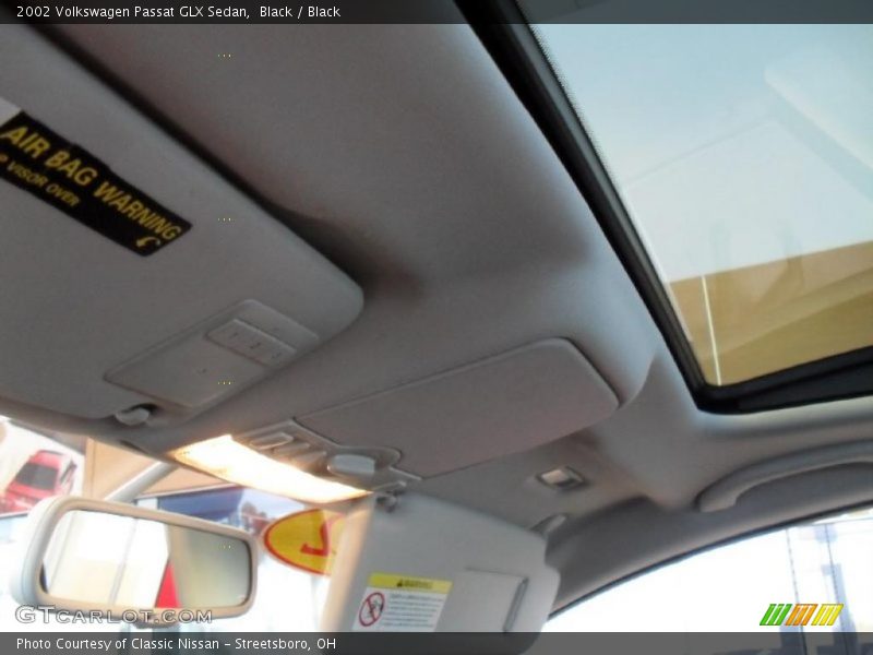 Black / Black 2002 Volkswagen Passat GLX Sedan