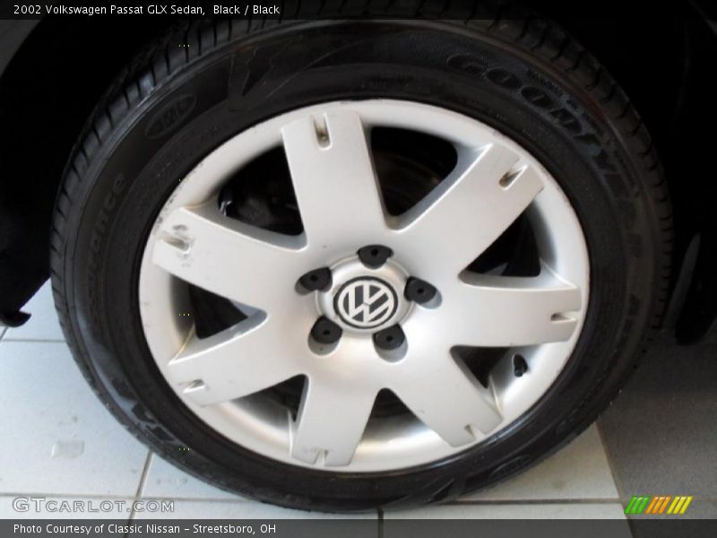 Black / Black 2002 Volkswagen Passat GLX Sedan