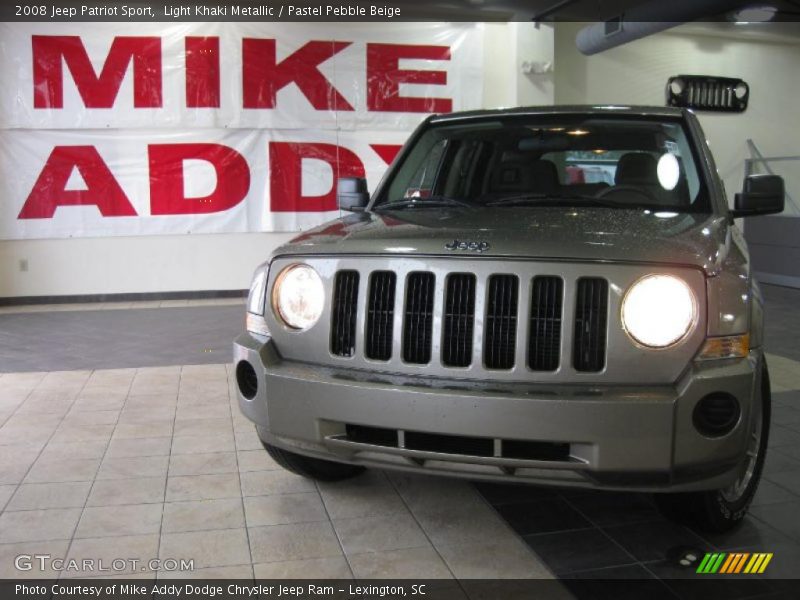 Light Khaki Metallic / Pastel Pebble Beige 2008 Jeep Patriot Sport
