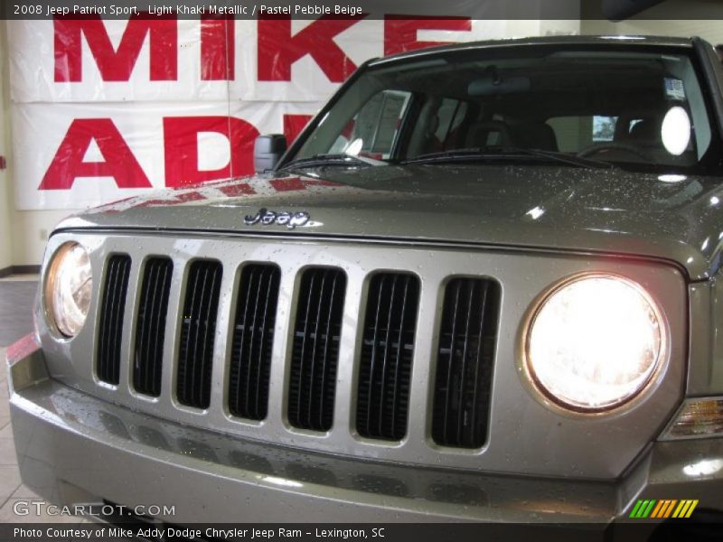 Light Khaki Metallic / Pastel Pebble Beige 2008 Jeep Patriot Sport