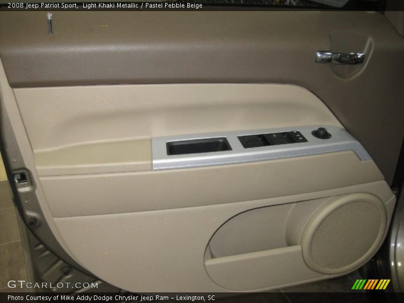 Light Khaki Metallic / Pastel Pebble Beige 2008 Jeep Patriot Sport