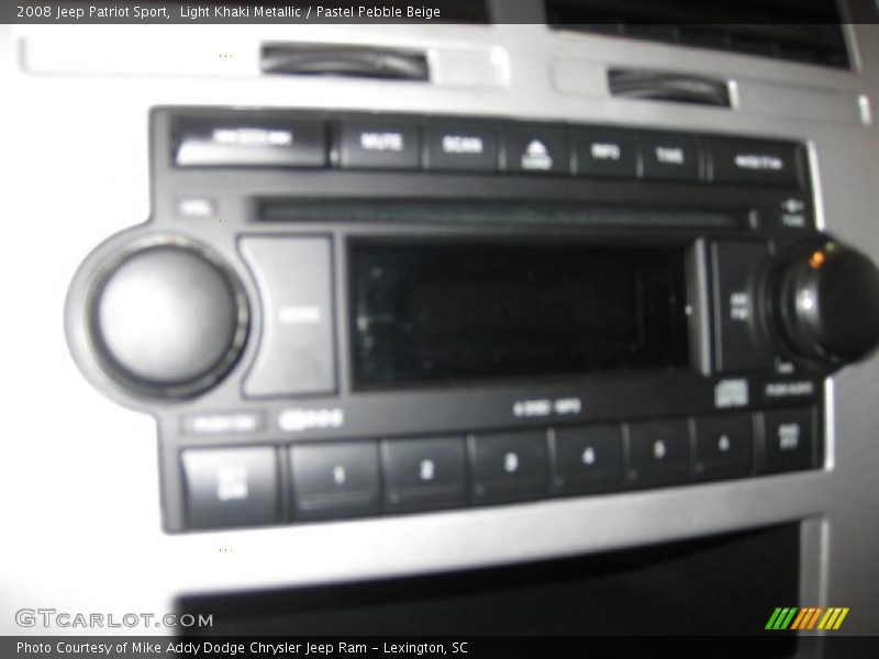 Light Khaki Metallic / Pastel Pebble Beige 2008 Jeep Patriot Sport
