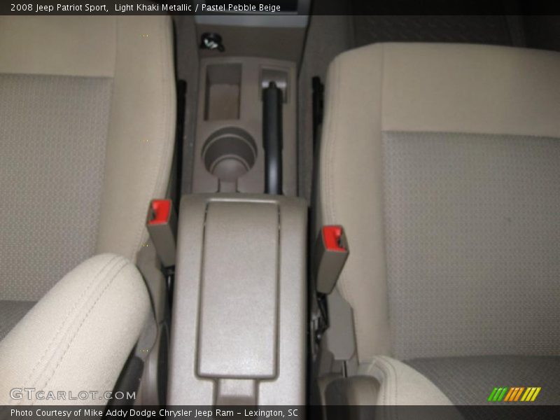 Light Khaki Metallic / Pastel Pebble Beige 2008 Jeep Patriot Sport