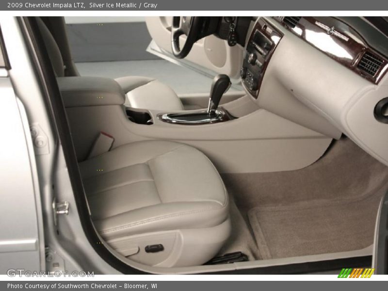 Silver Ice Metallic / Gray 2009 Chevrolet Impala LTZ
