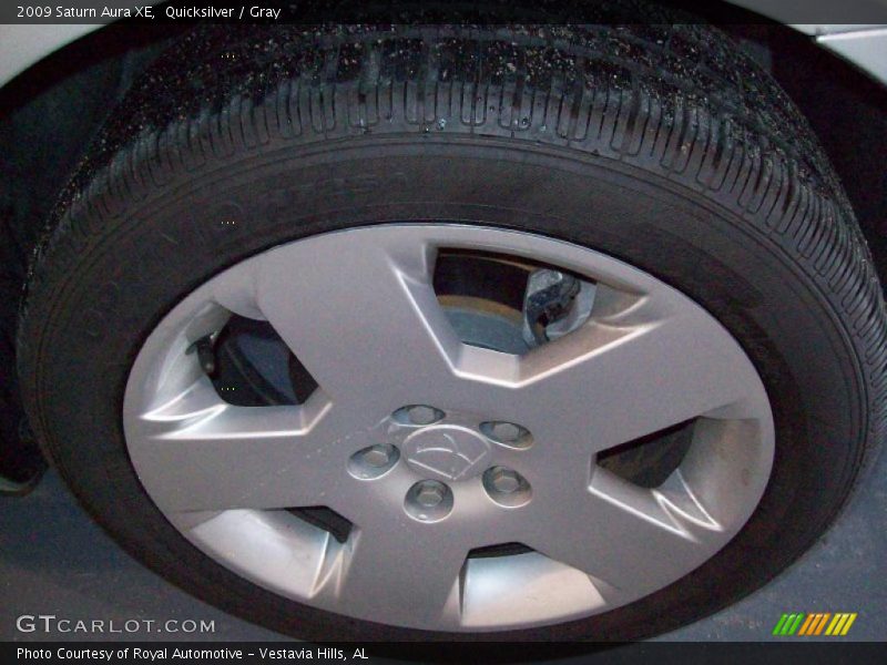 Quicksilver / Gray 2009 Saturn Aura XE
