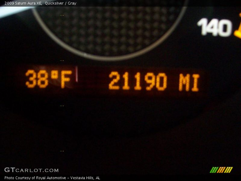 Quicksilver / Gray 2009 Saturn Aura XE