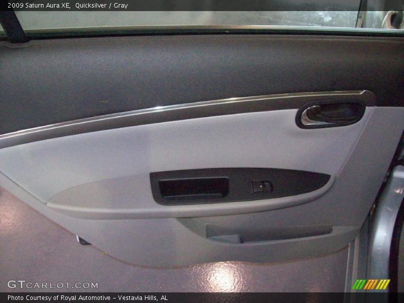 Quicksilver / Gray 2009 Saturn Aura XE