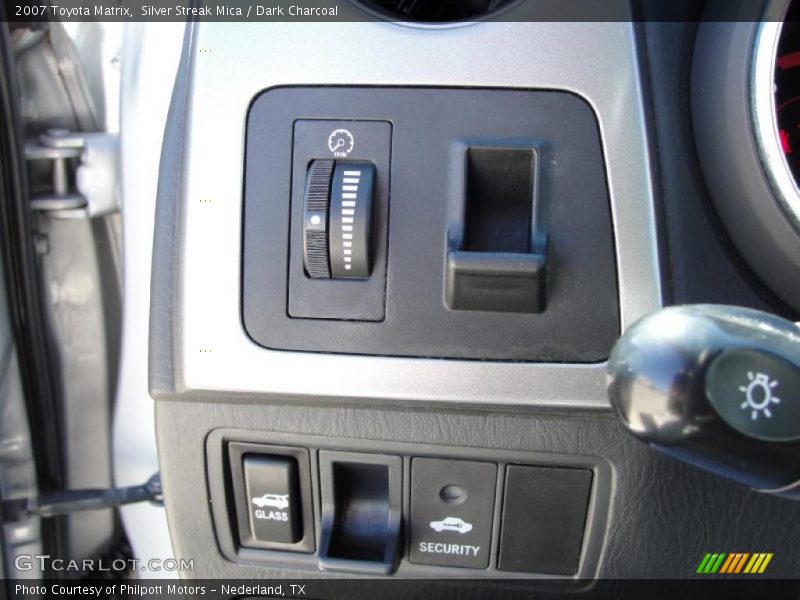 Silver Streak Mica / Dark Charcoal 2007 Toyota Matrix