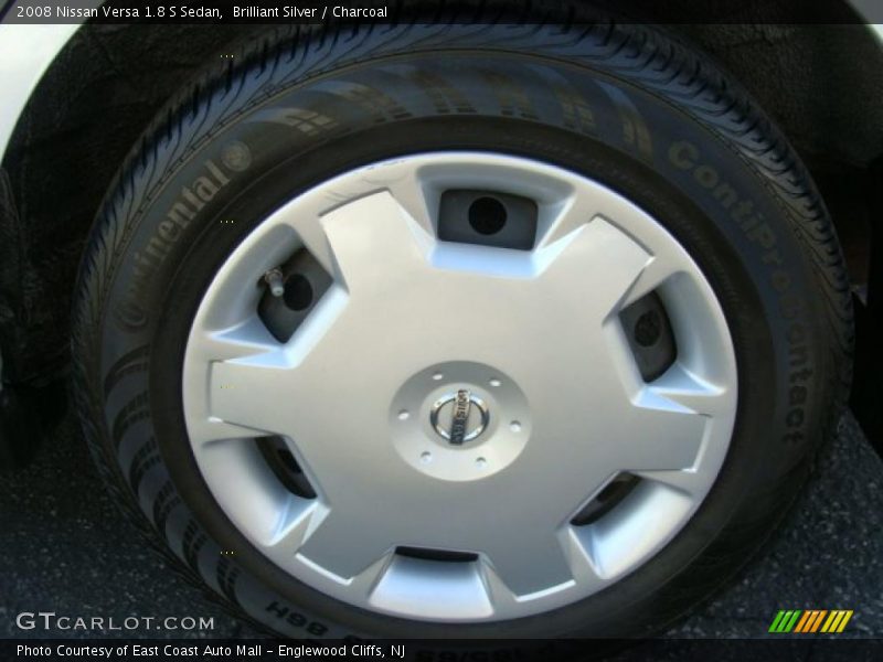 Brilliant Silver / Charcoal 2008 Nissan Versa 1.8 S Sedan