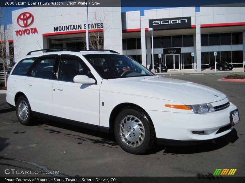 Bright White / Gray 2000 Saturn L Series LW2 Wagon