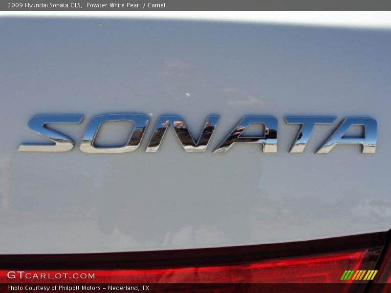 Powder White Pearl / Camel 2009 Hyundai Sonata GLS