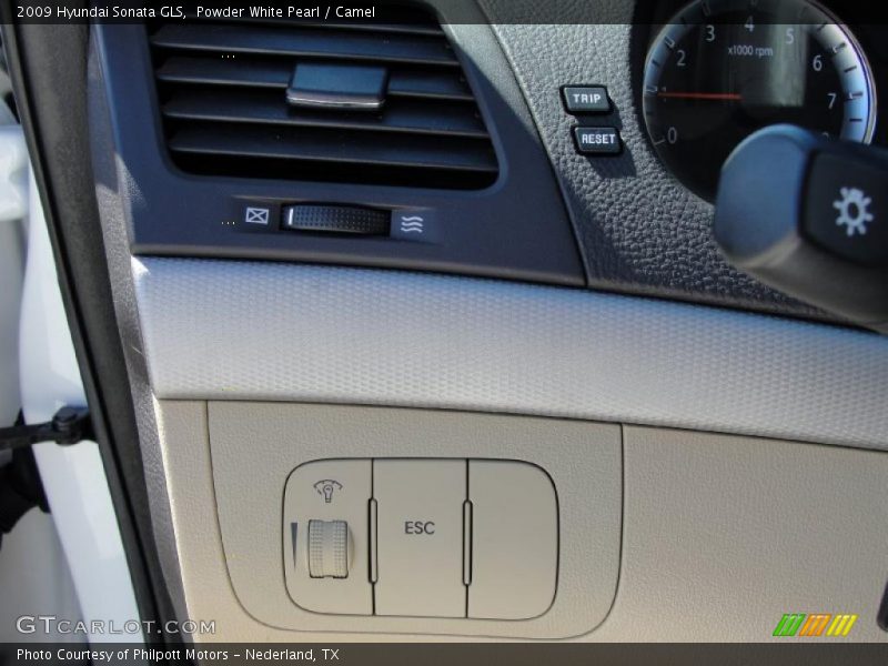 Powder White Pearl / Camel 2009 Hyundai Sonata GLS