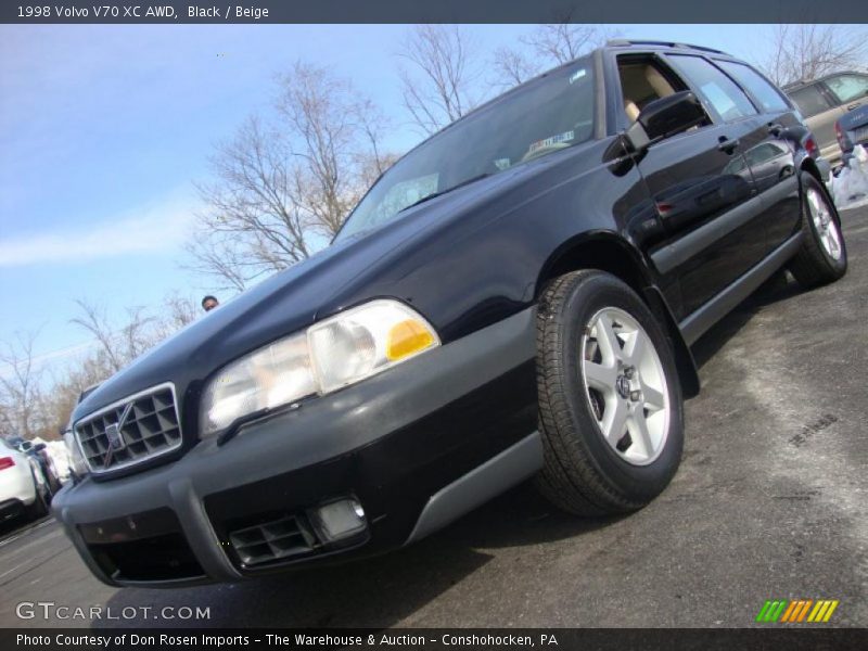 Black / Beige 1998 Volvo V70 XC AWD