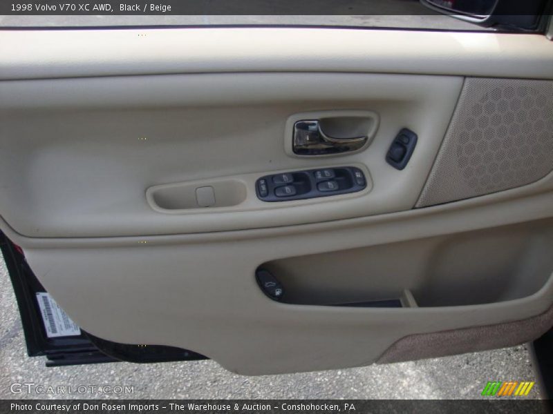 Black / Beige 1998 Volvo V70 XC AWD