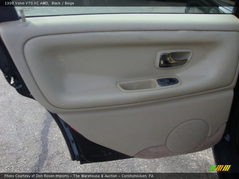 Black / Beige 1998 Volvo V70 XC AWD