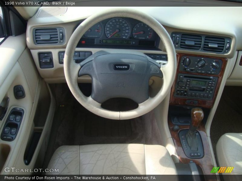Black / Beige 1998 Volvo V70 XC AWD