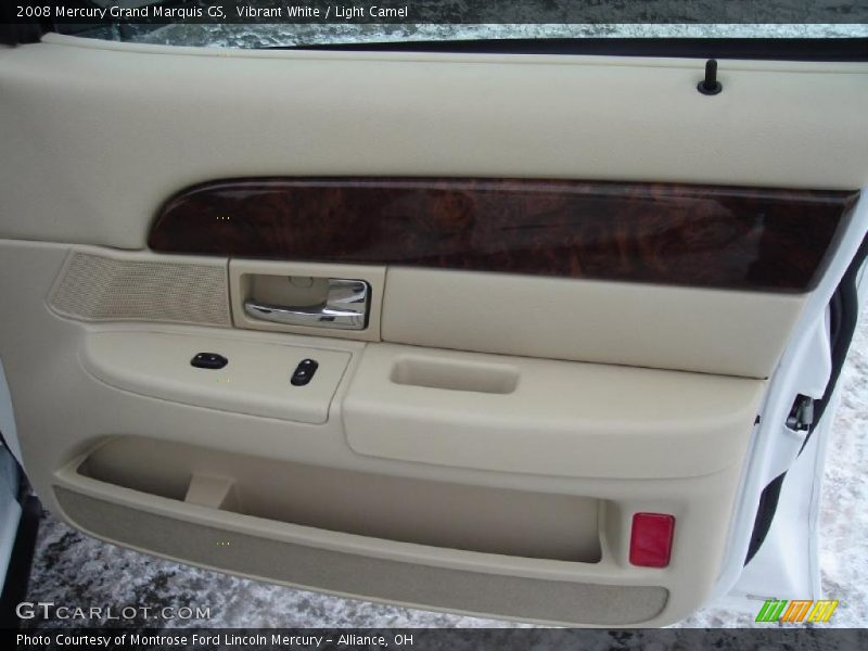 Vibrant White / Light Camel 2008 Mercury Grand Marquis GS