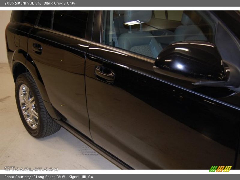 Black Onyx / Gray 2006 Saturn VUE V6