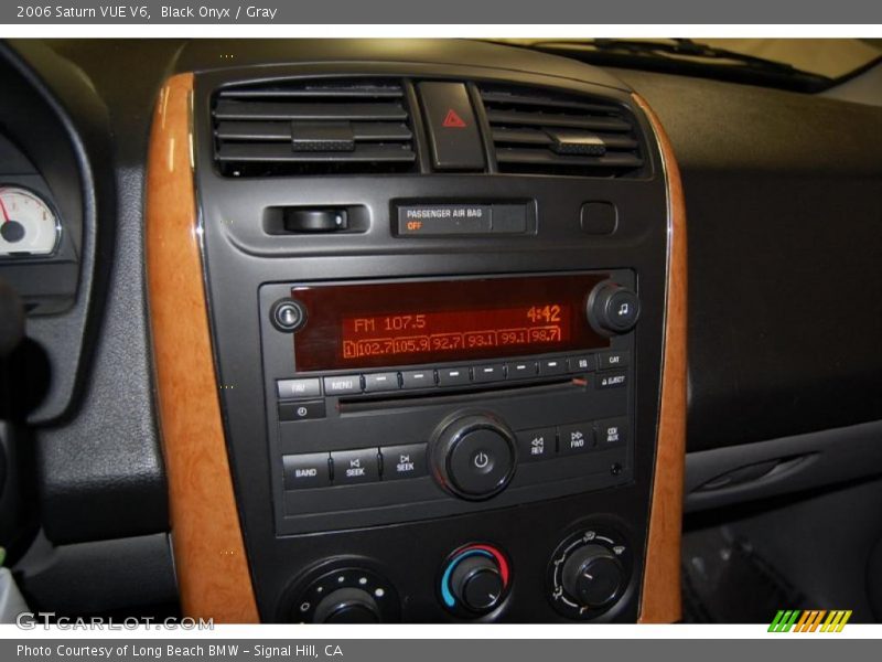 Black Onyx / Gray 2006 Saturn VUE V6