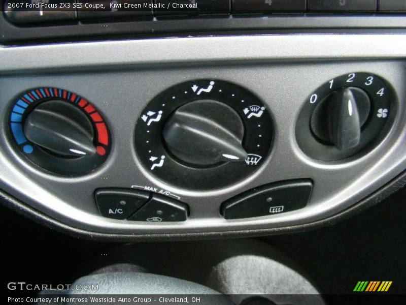 Kiwi Green Metallic / Charcoal 2007 Ford Focus ZX3 SES Coupe