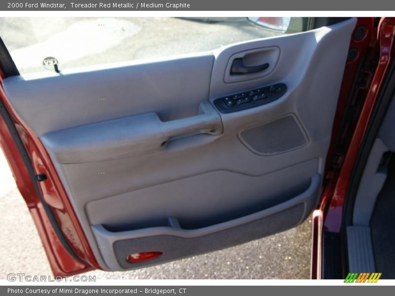 Toreador Red Metallic / Medium Graphite 2000 Ford Windstar