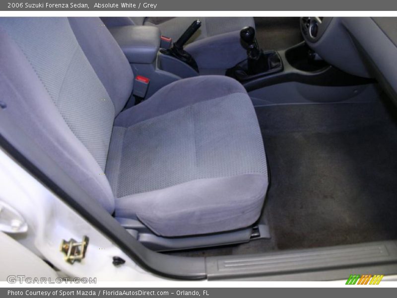 Absolute White / Grey 2006 Suzuki Forenza Sedan