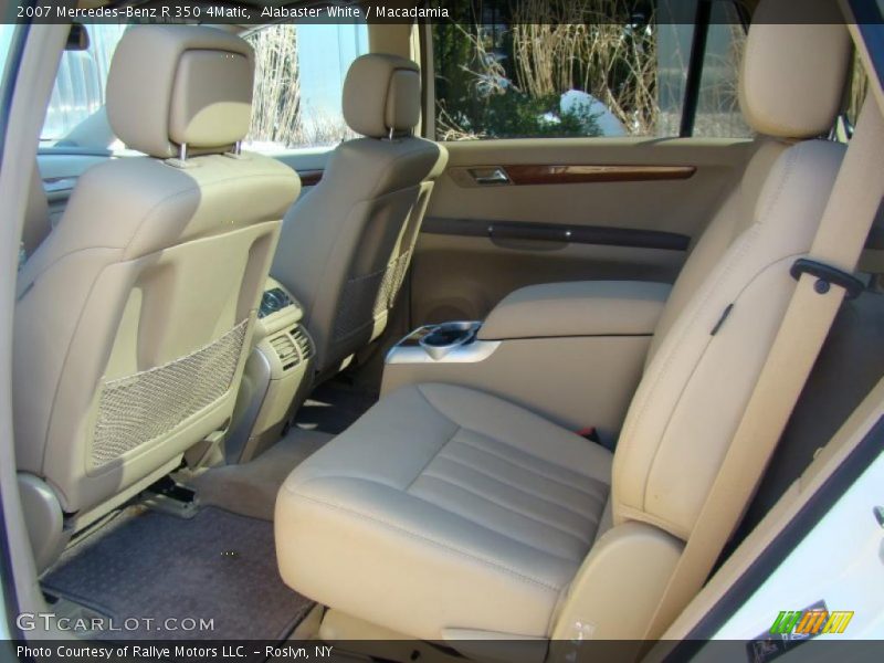 Alabaster White / Macadamia 2007 Mercedes-Benz R 350 4Matic