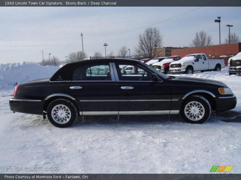 Ebony Black / Deep Charcoal 1999 Lincoln Town Car Signature