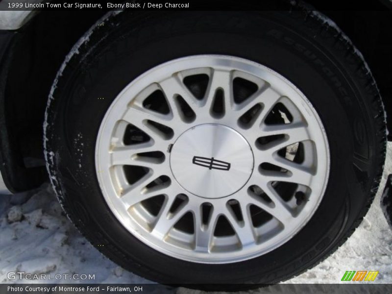 Ebony Black / Deep Charcoal 1999 Lincoln Town Car Signature