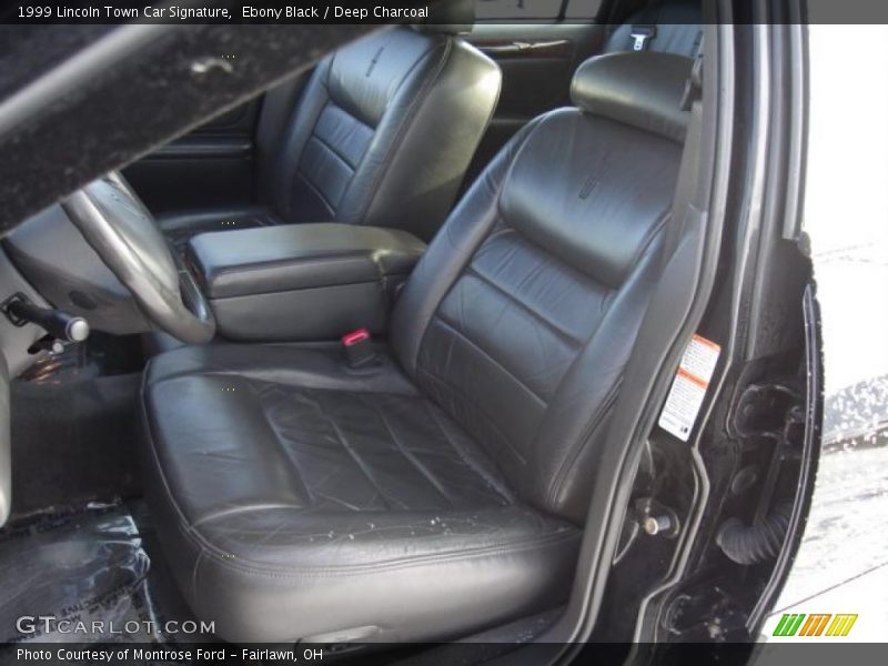 Ebony Black / Deep Charcoal 1999 Lincoln Town Car Signature